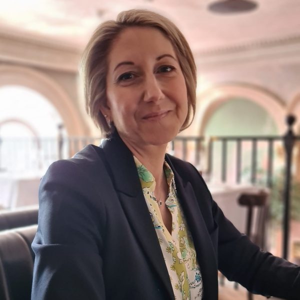 Portrait new_LinkedIn_1